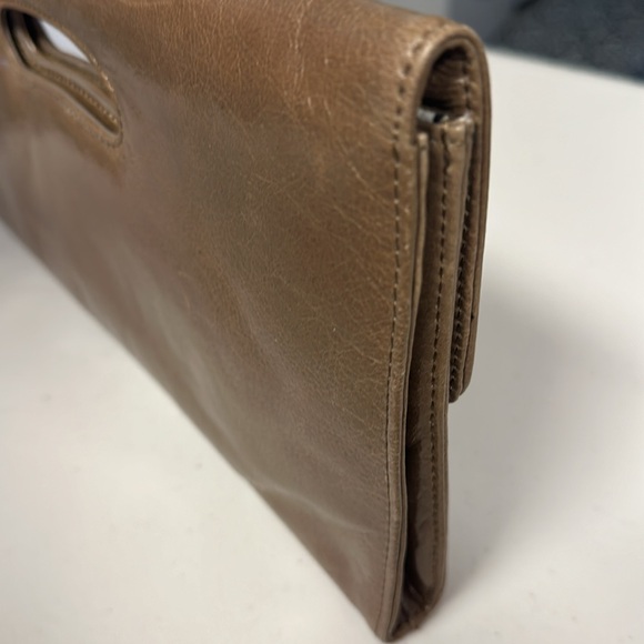 Hobo international Katrina tan patent leather clutch - Picture 10 of 14